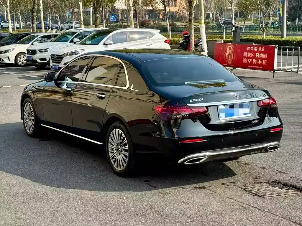 Mercedes-Benz E-Class 2023 из CN, фото 10