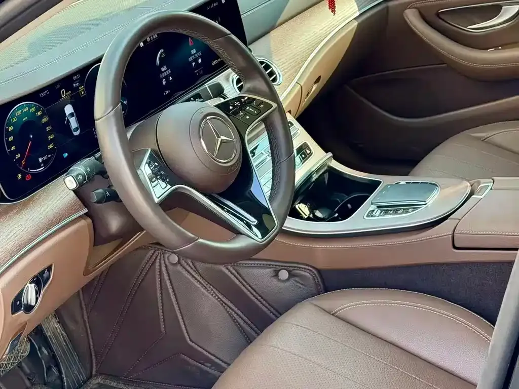 Mercedes-Benz E-Class 2023 из CN, фото 5
