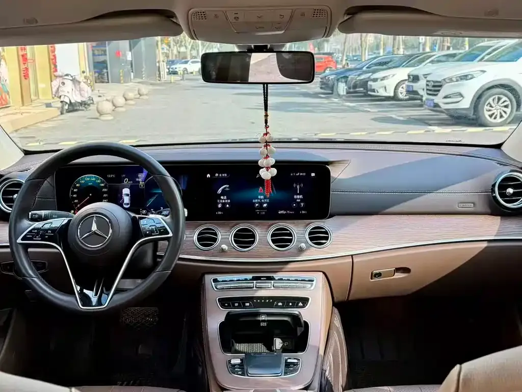 Mercedes-Benz E-Class 2023 из CN, фото 4