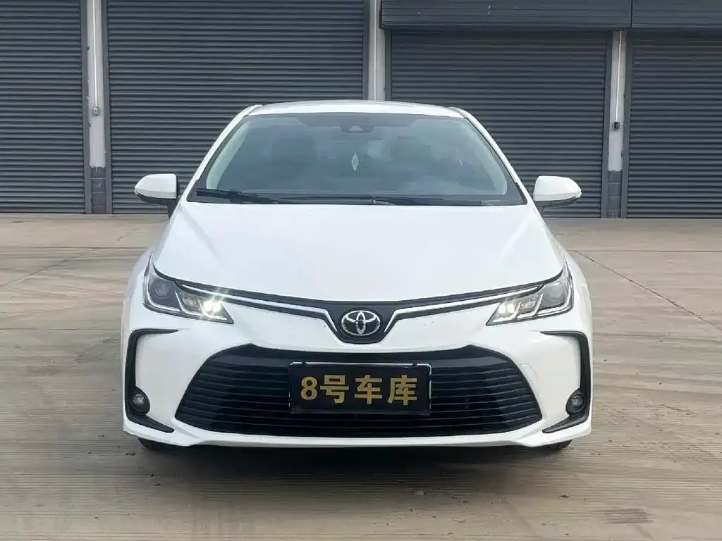 Toyota Corolla — фото 3