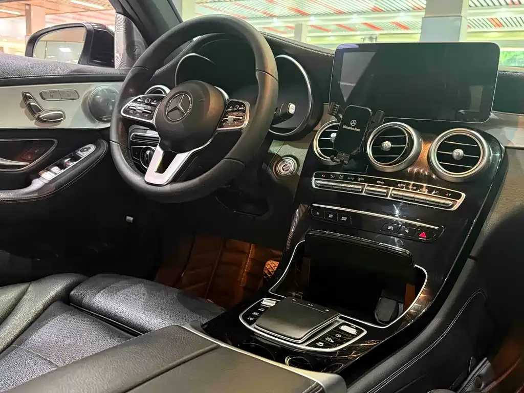Mercedes-Benz GLC — фото 10