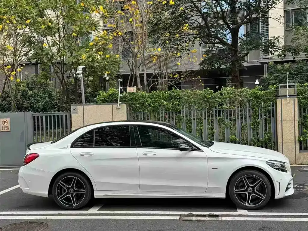 Mercedes-Benz C-Class — фото 10