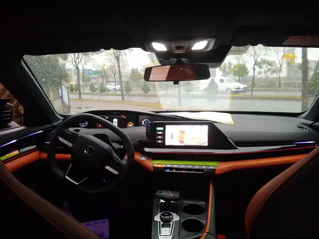Changan UNI-V 2023 из CN, фото 10