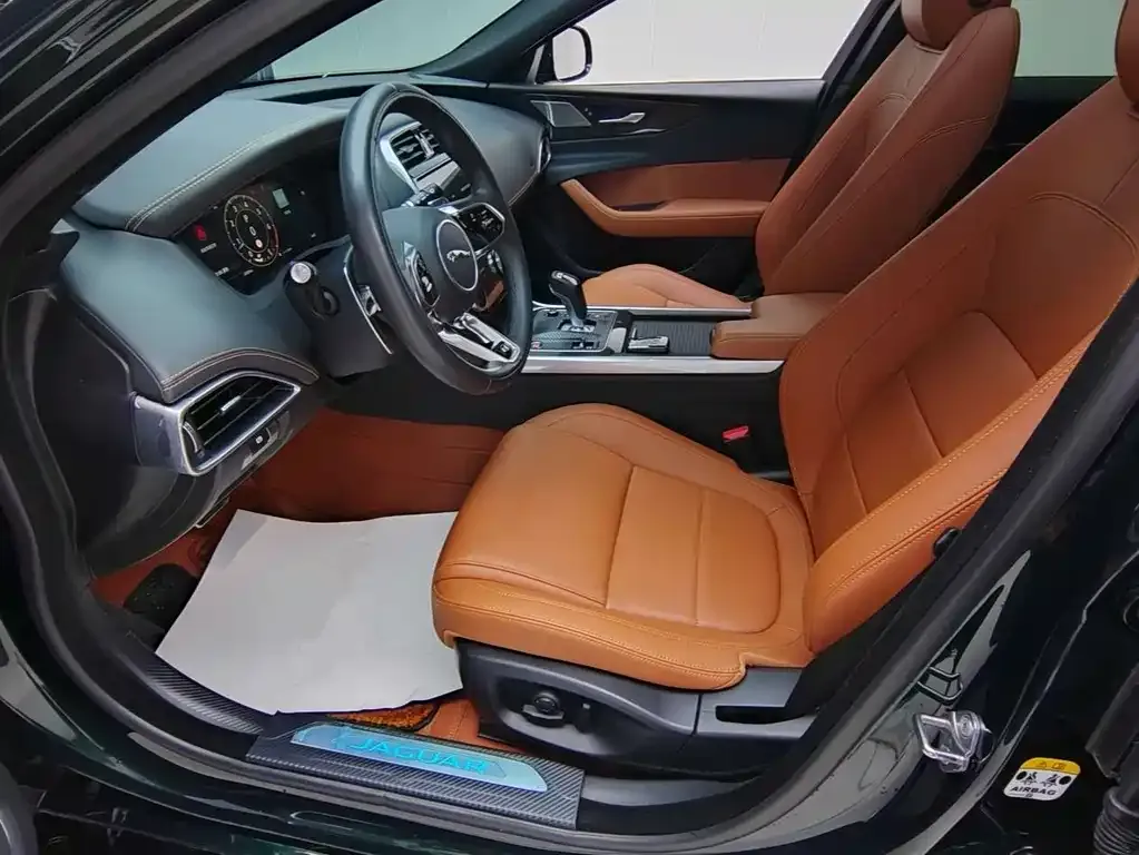 Jaguar XEL 2024 из CN, фото 6