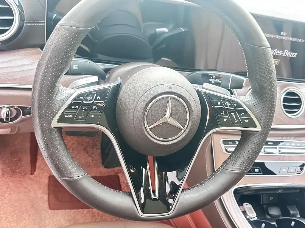 Mercedes-Benz E-Class 2023 из CN, фото 5