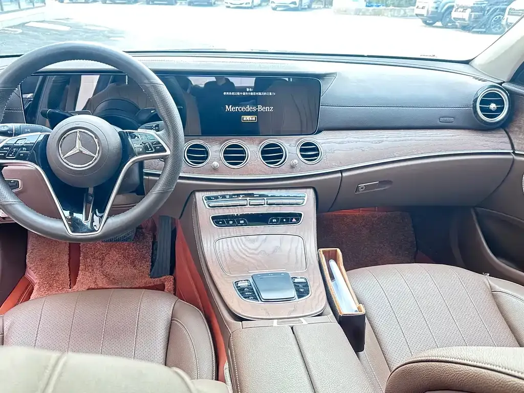 Mercedes-Benz E-Class 2023 из CN, фото 3