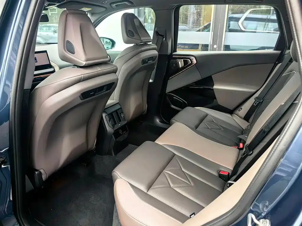 BMW X3 2025 из CN, фото 4