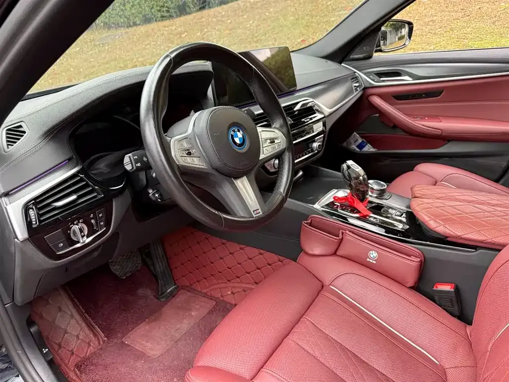 BMW 5 Series New Energy — фото 2