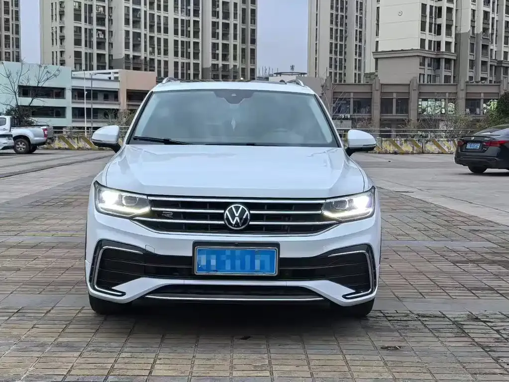 Volkswagen Tiguan L 2023 из CN, фото 6