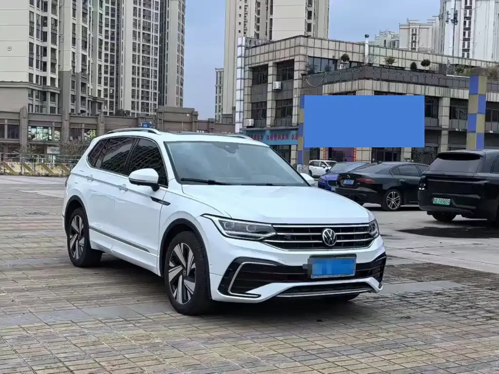 Volkswagen Tiguan L 2023 из CN, фото 9