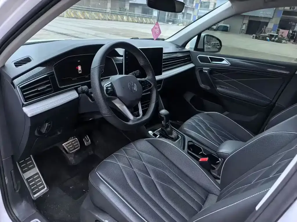 Volkswagen Tiguan L 2023 из CN, фото 8