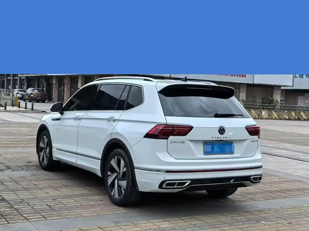 Volkswagen Tiguan L 2023 из CN, фото 4