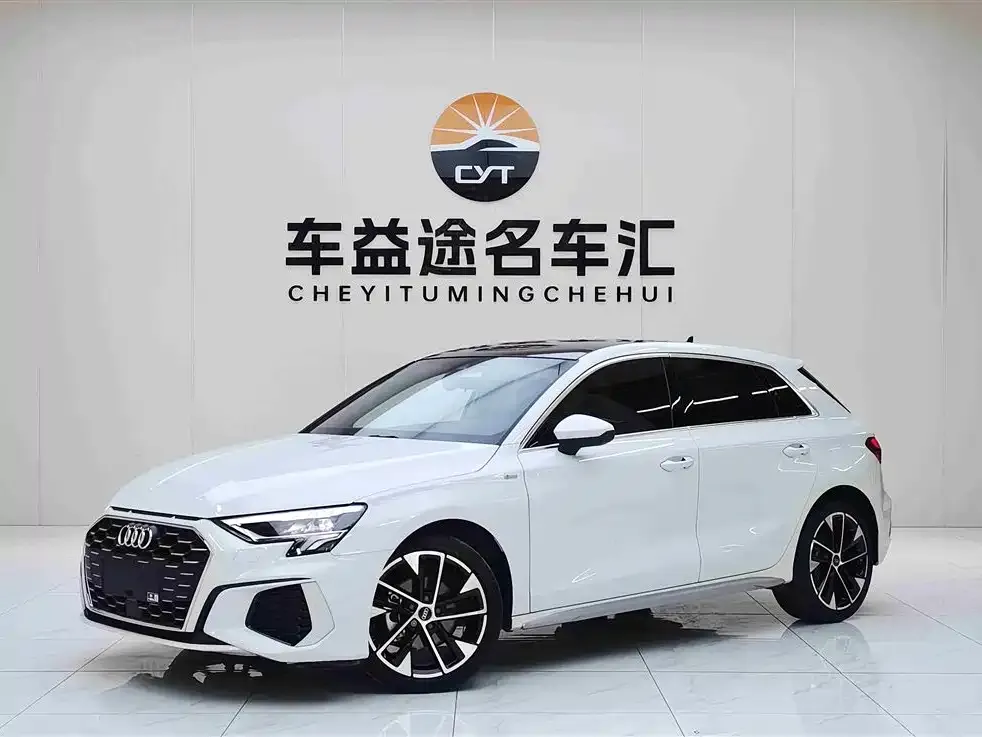 Audi A3 — фото 1