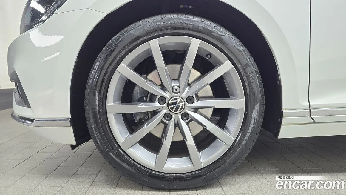 Volkswagen Passat 2022 из KR, фото 7