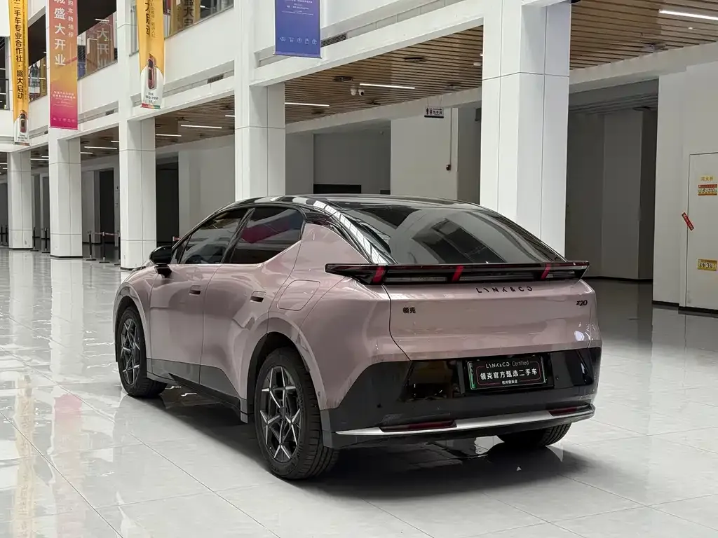 Lynk & Co Z20 — фото 10