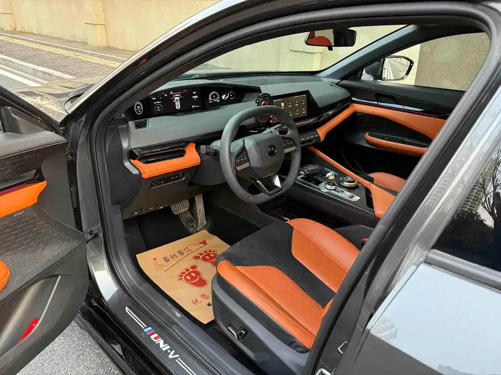 Changan UNI-V 2024 из CN, фото 8