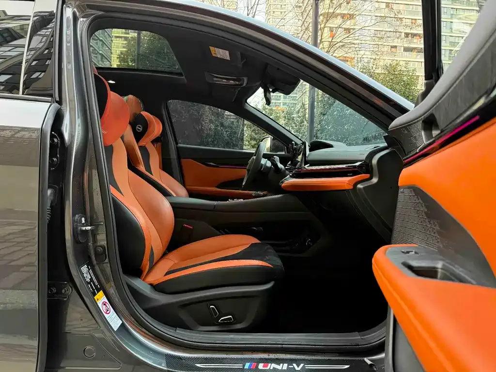 Changan UNI-V 2024 из CN, фото 10