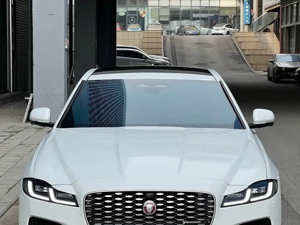 Jaguar XFL 2023 из CN, фото 6