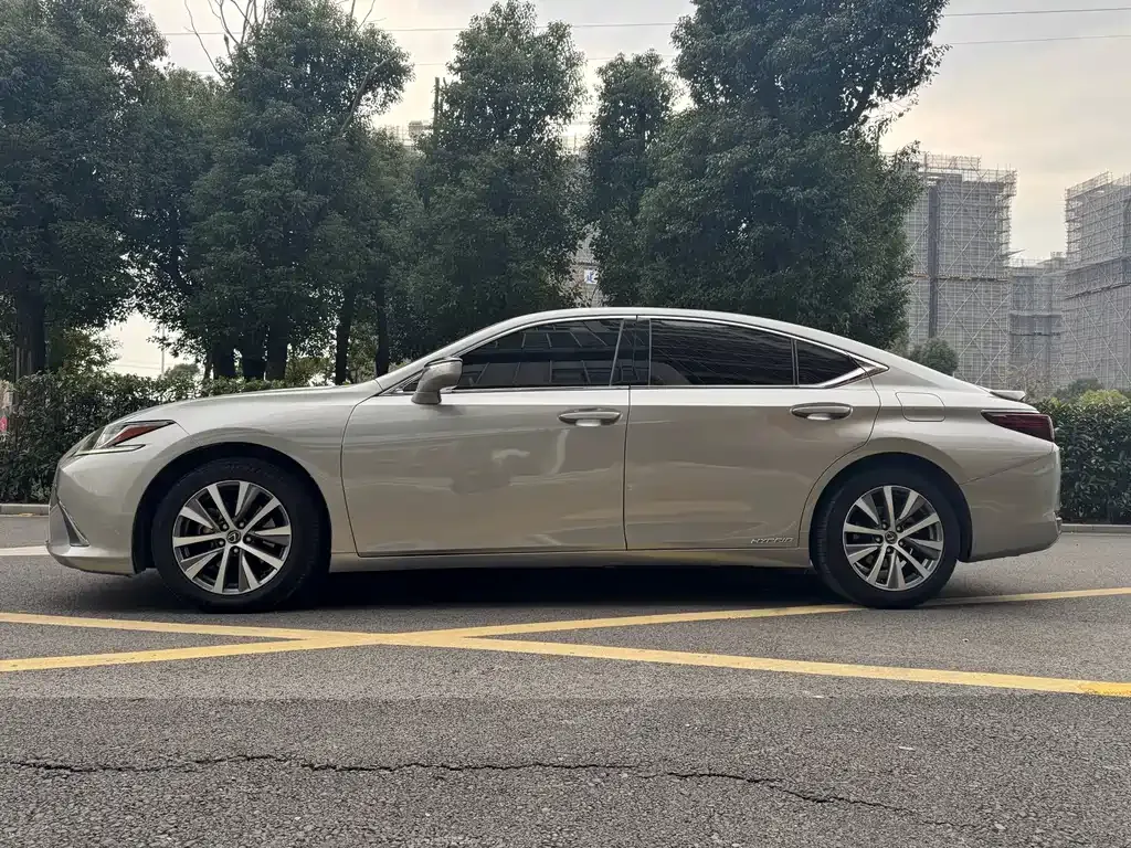 Lexus ES 2021 из CN, фото 10