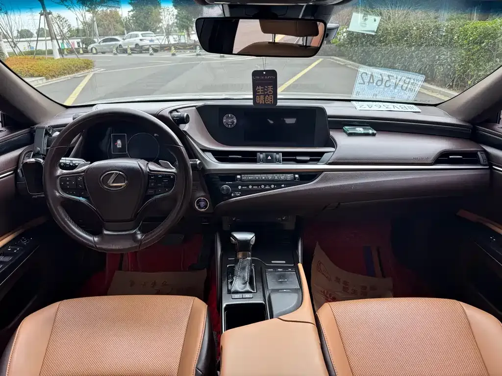 Lexus ES 2021 из CN, фото 6