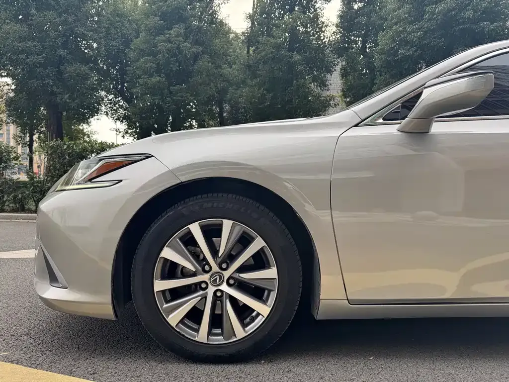 Lexus ES 2021 из CN, фото 8