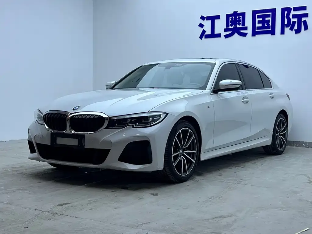 BMW 3 Series — фото 1