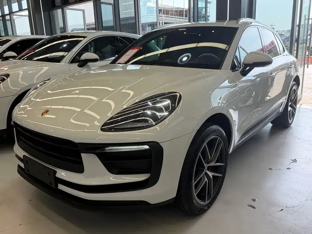 Porsche Macan — фото 1