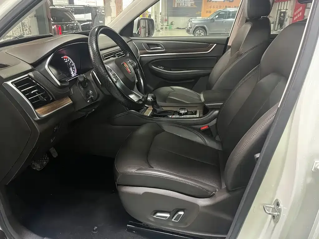 Roewe RX8 2022 из CN, фото 3