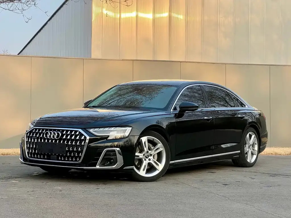 Audi A8 2022 из CN, фото 1