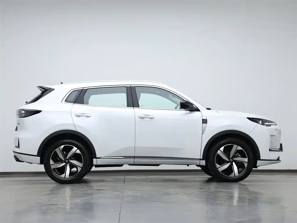 Changan CS55PLUS — фото 4