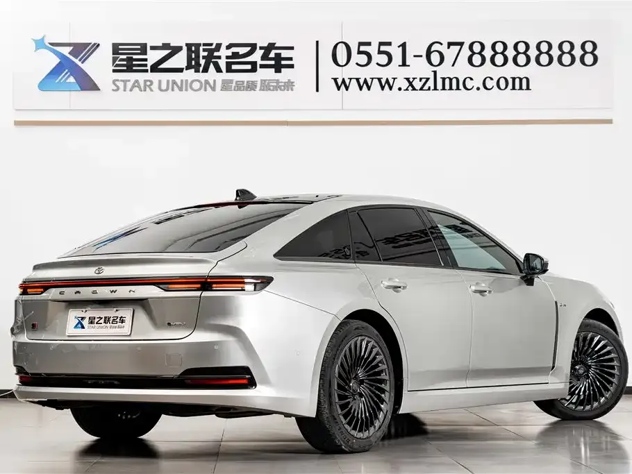 Toyota Crown (Import) 2025 из CN, фото 6