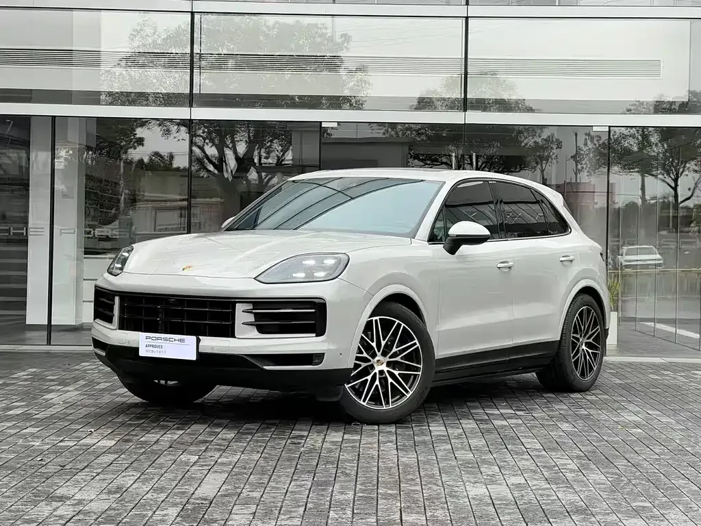 Porsche Cayenne — фото 1