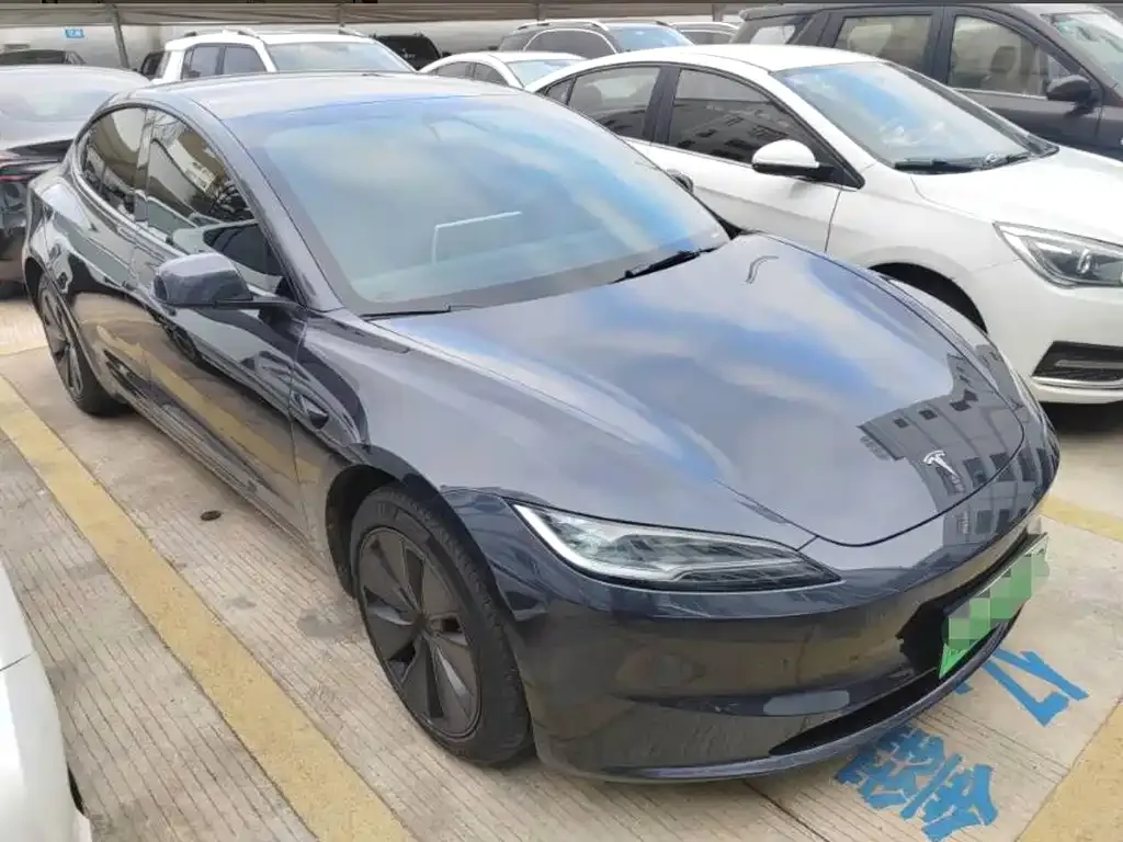 Tesla Model 3 — фото 6