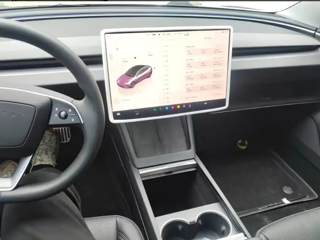 Tesla Model 3 — фото 3