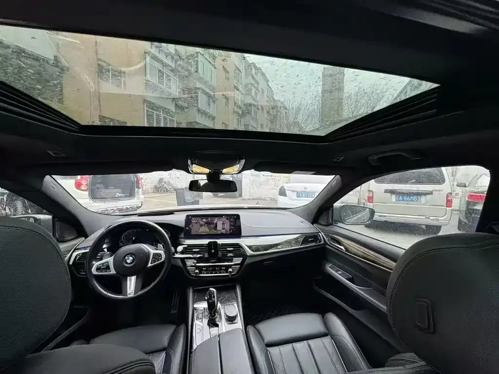 BMW 6 Series GT 2023 из CN, фото 7