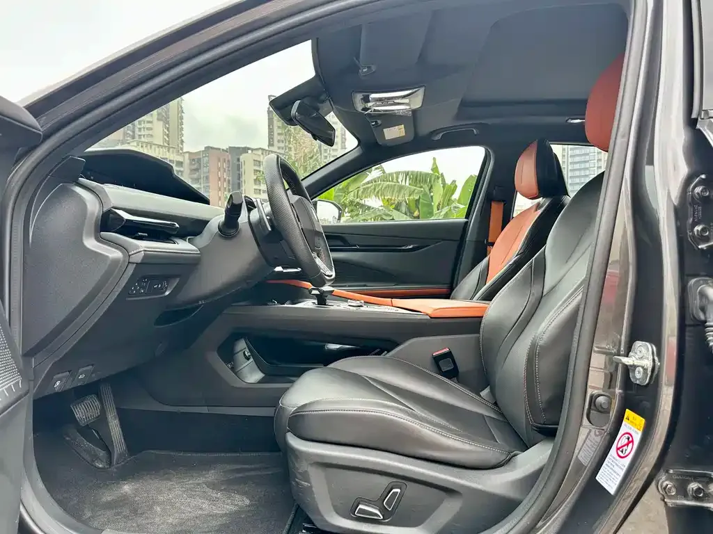 Changan UNI-V 2022 из CN, фото 2