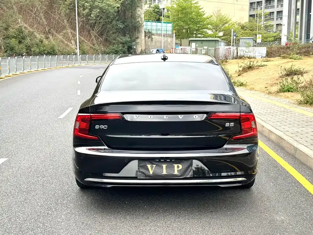 Volvo S90 2023 из CN, фото 8