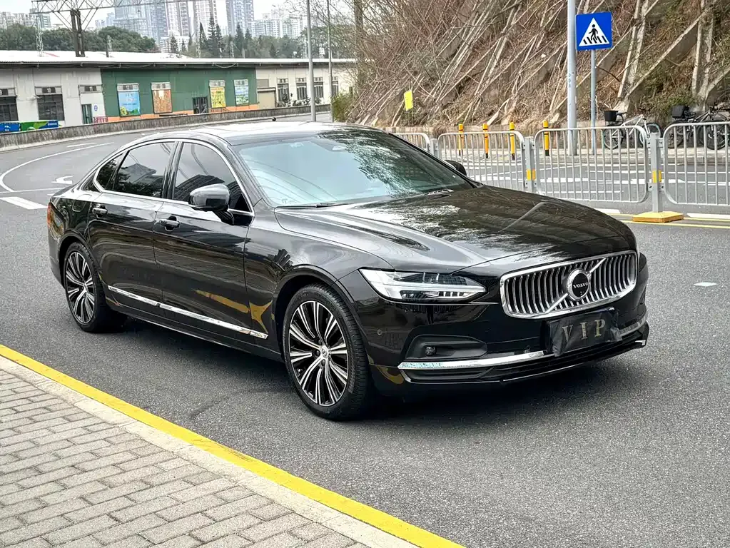 Volvo S90 2023 из CN, фото 6