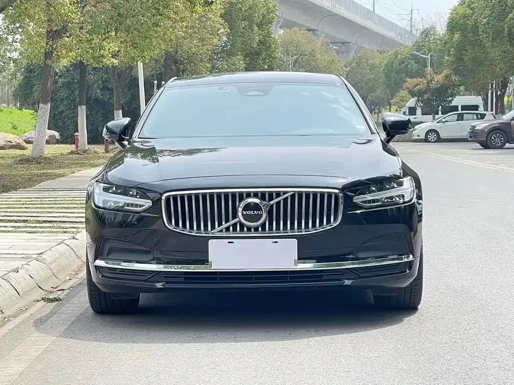 Volvo S90 — фото 4