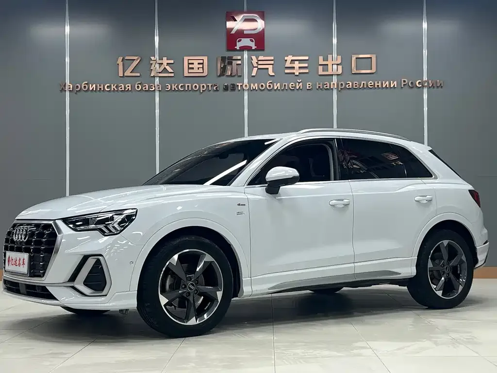 Audi Q3 2022 из CN, фото 1