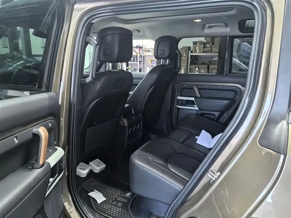Land Rover Defender — фото 4