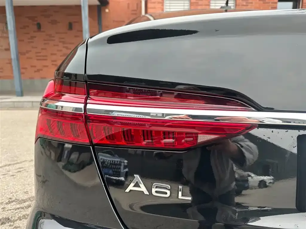 Audi A6L 2024 из CN, фото 8