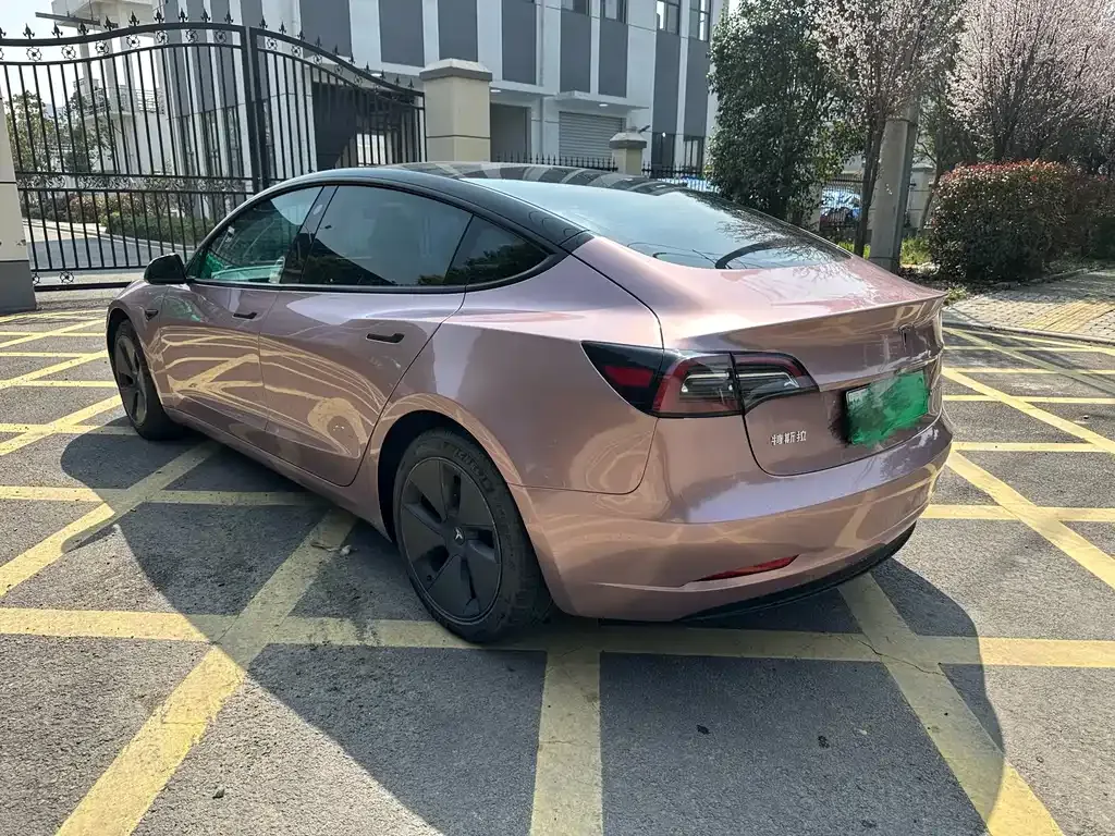 Tesla Model 3 — фото 8