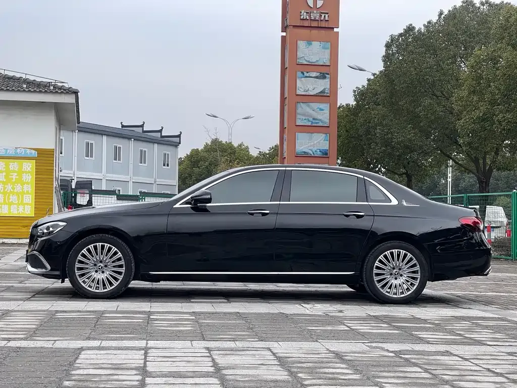 Mercedes-Benz E-Class 2023 из CN, фото 5