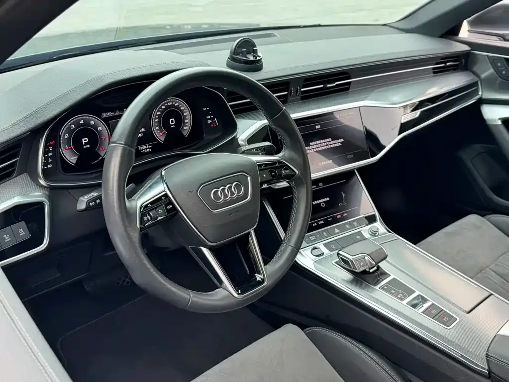 Audi A6L — фото 4