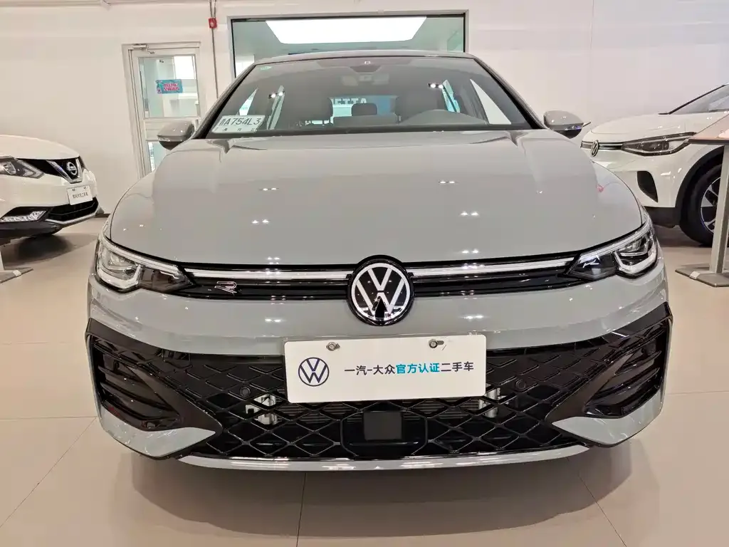 Volkswagen Golf 2025 из CN, фото 3