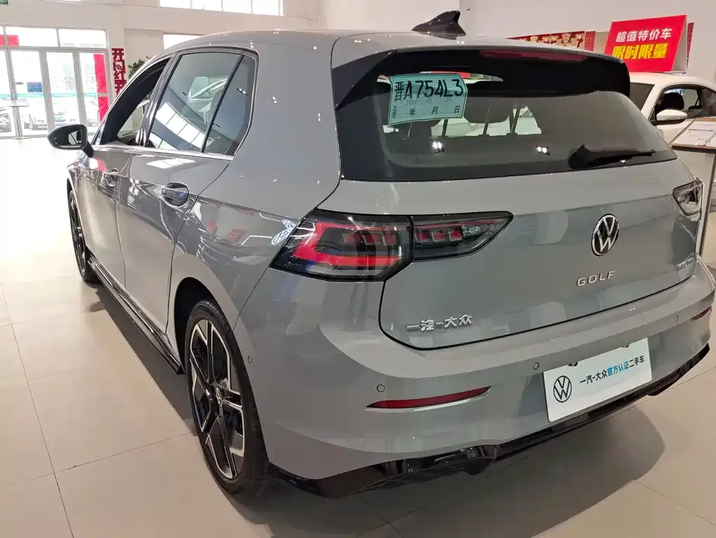 Volkswagen Golf 2025 из CN, фото 7