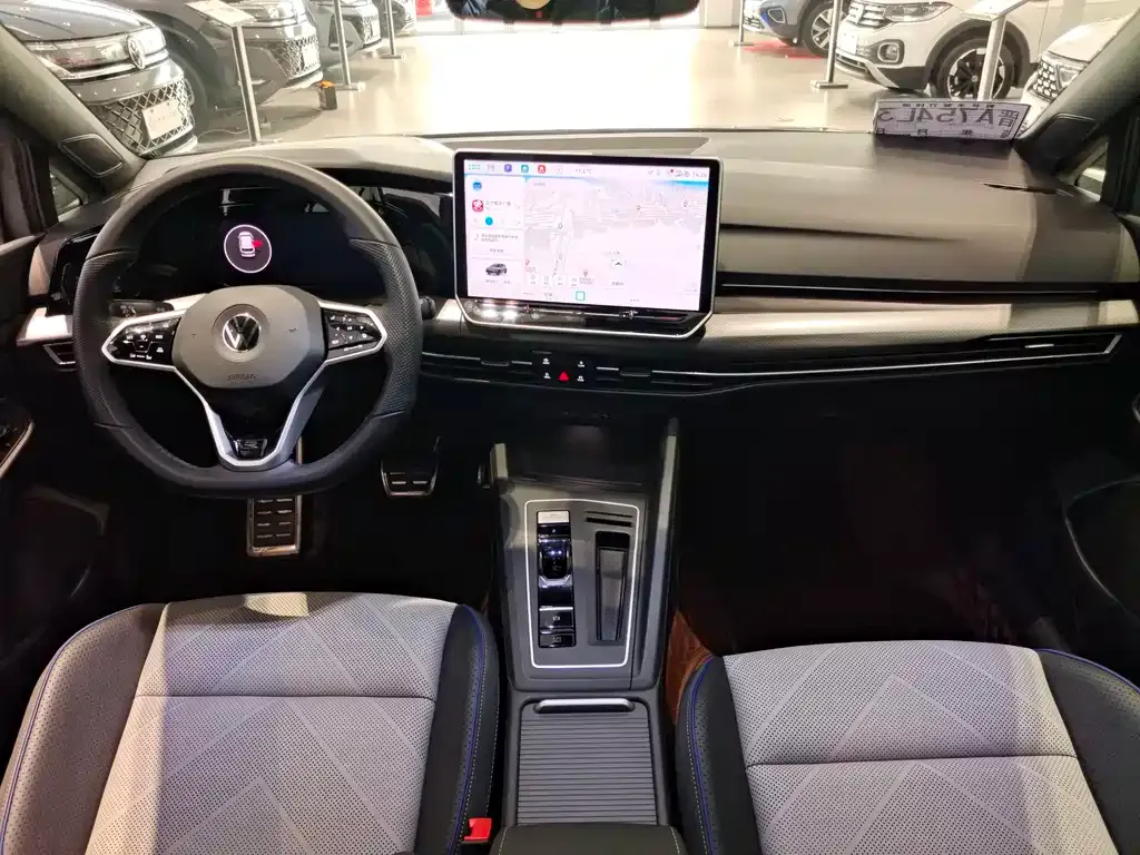 Volkswagen Golf 2025 из CN, фото 9