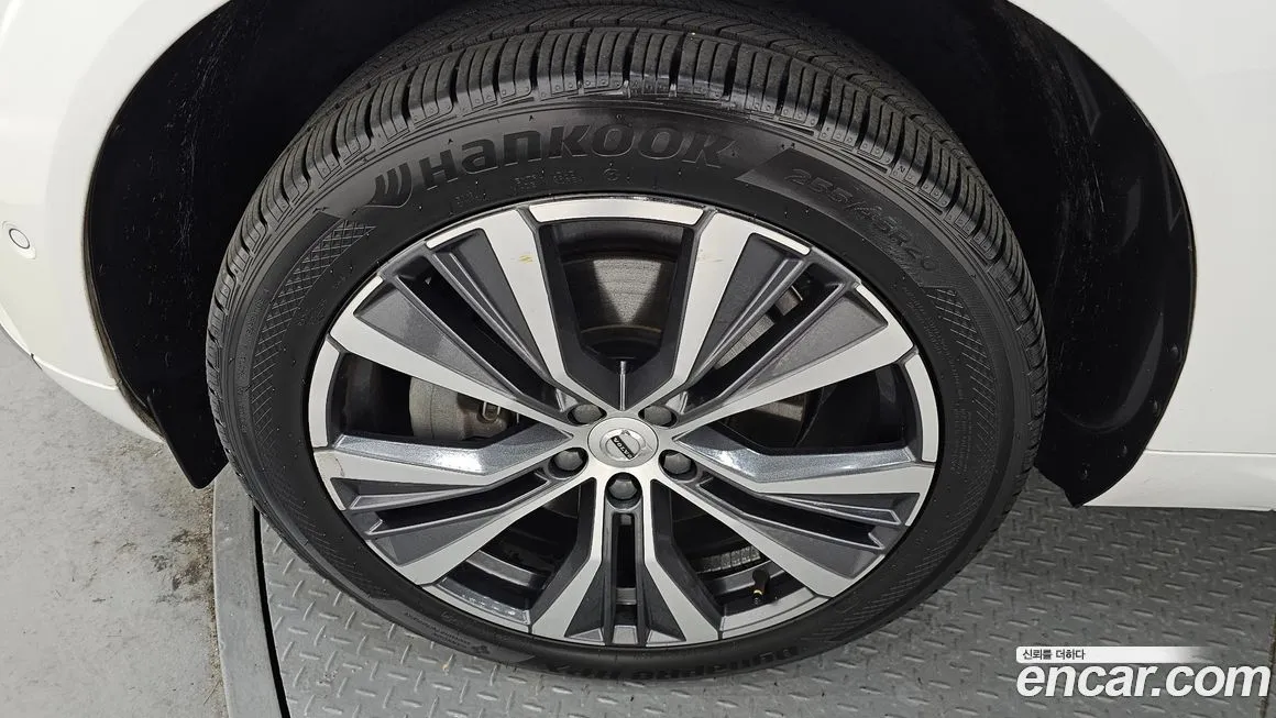 Volvo XC60 2022 из KR, фото 9