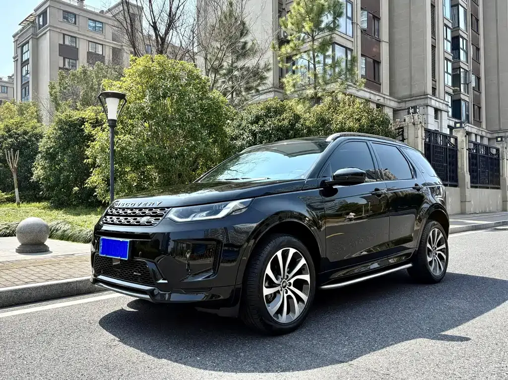 Land Rover Discovery Sport — фото 1